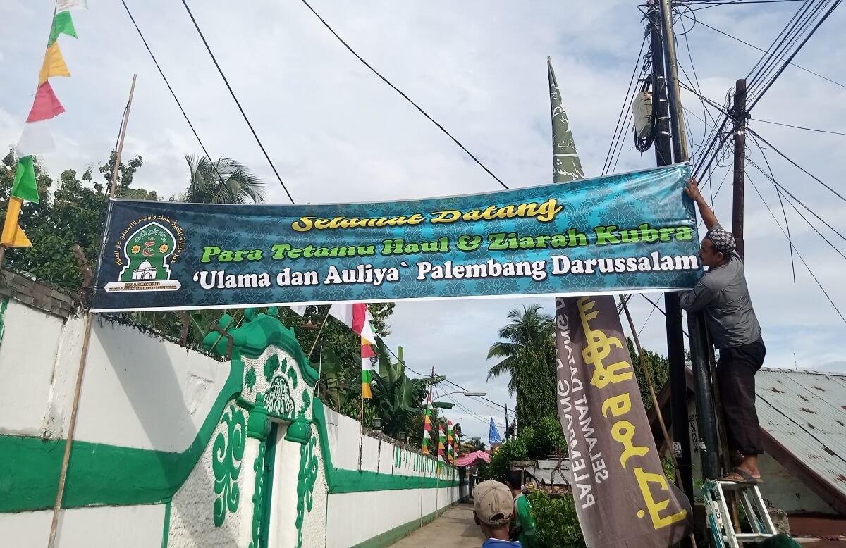 Syekh Umar bin Hussein Al-Khatib dari Yaman Hadiri Haul dan Ziarah Kubro Ulama dan Aulia Palembang Darussalam