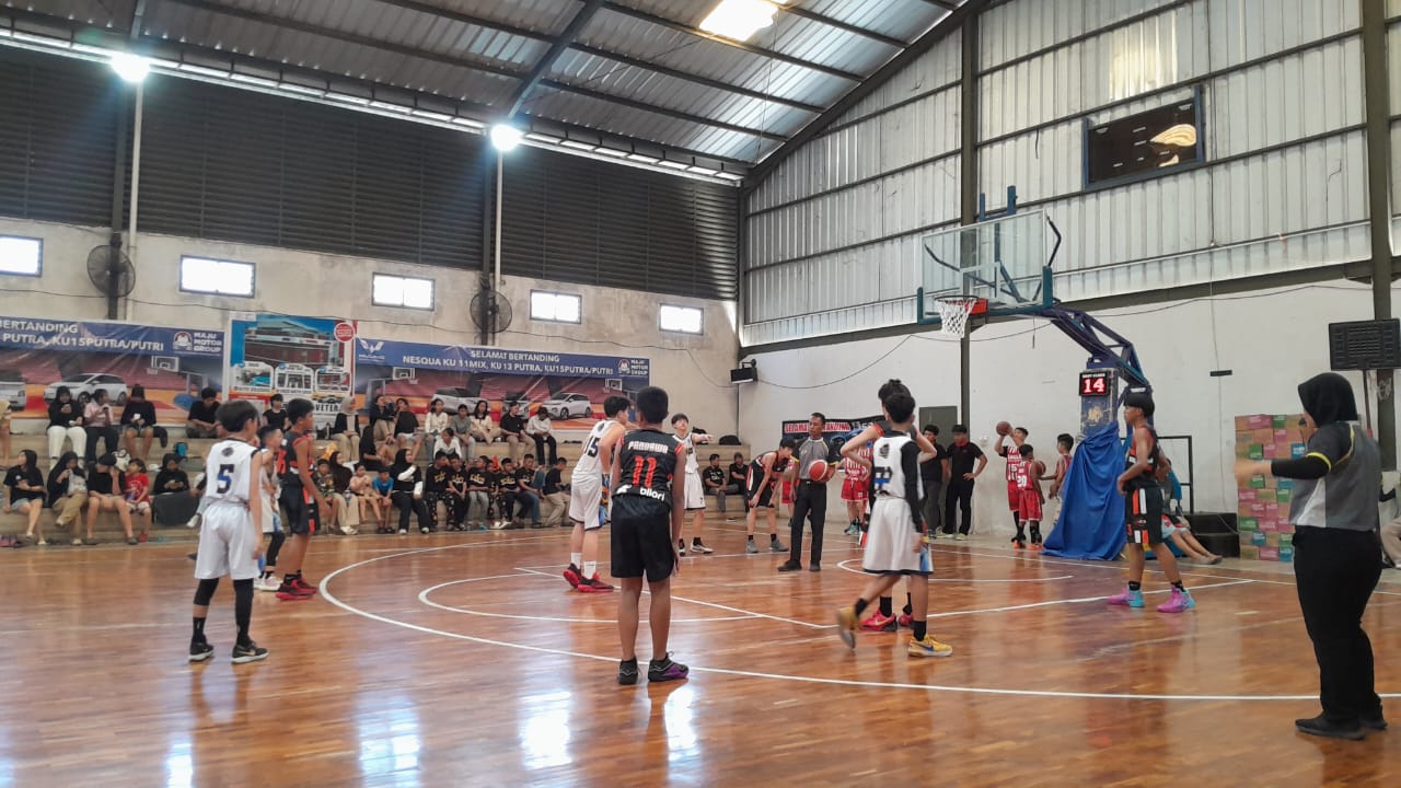 Tim Basket MCB Berhasil Taklukan NMB dengan Skor 25-21