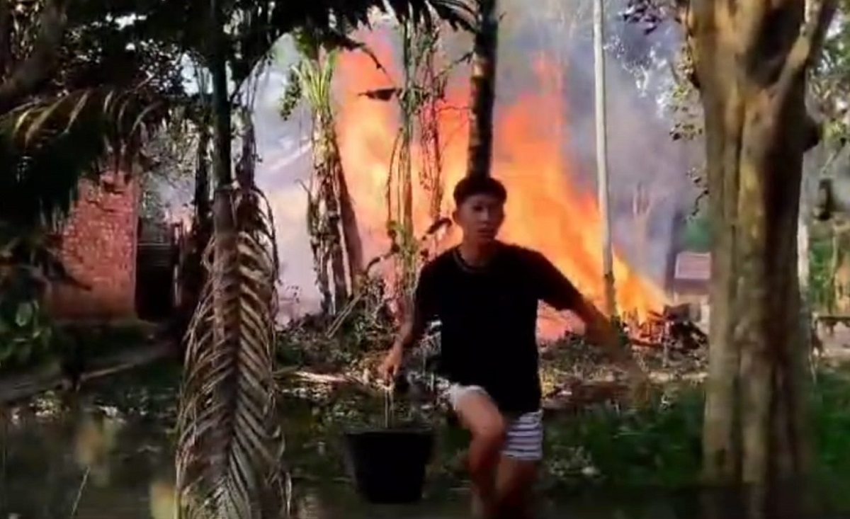 Rumah Panggung di Desa Kepur Hangus Terbakar Saat Ditinggal Pemiliknya