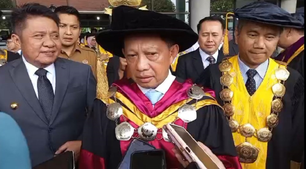 Mendagri Perlu Waktu untuk Jelaskan Dana Daerah yang Mengendap di Bank