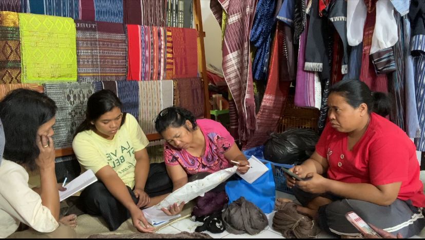 BRI Dorong Klaster Tenun Ulos Bangkit, Perempuan Lokal Makin Berdaya!