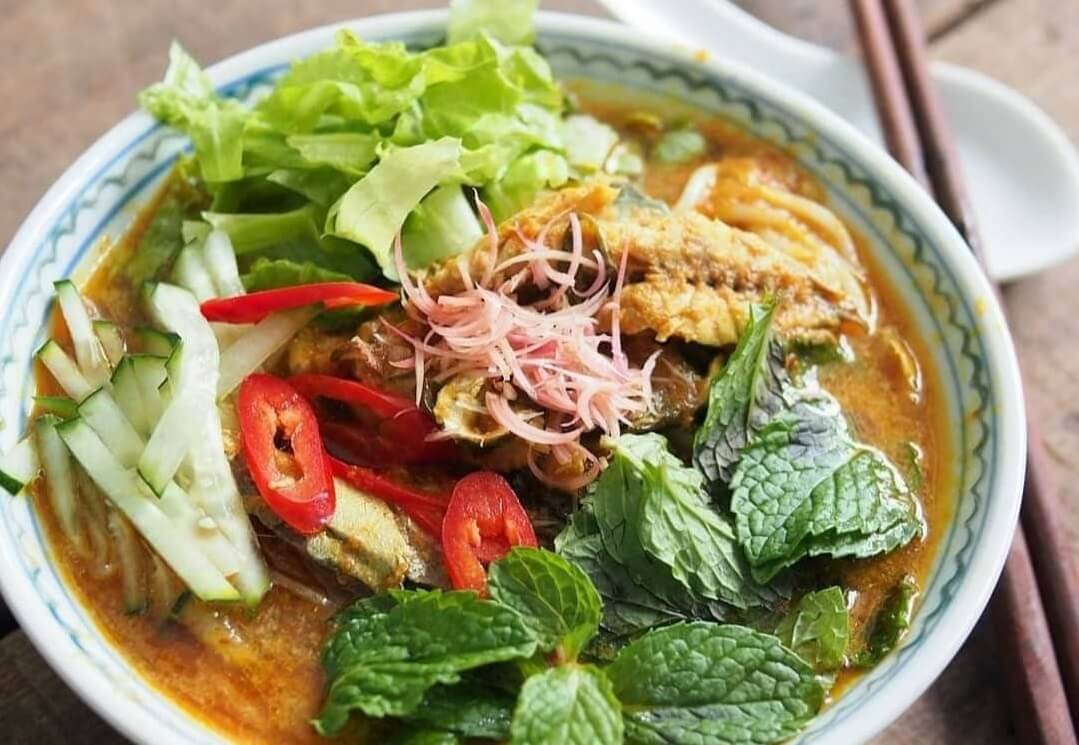 Assam Laksa Khas Penang, Sajian Segar dengan Kuah Pedas Asam