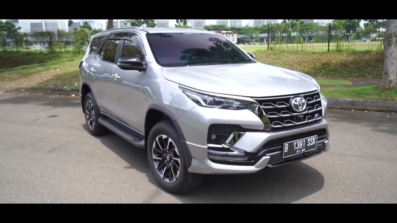 Perbandingan Konsumsi BBM Toyota Fortuner Mesin Bensin dan Diesel: Mana yang Lebih Hemat?