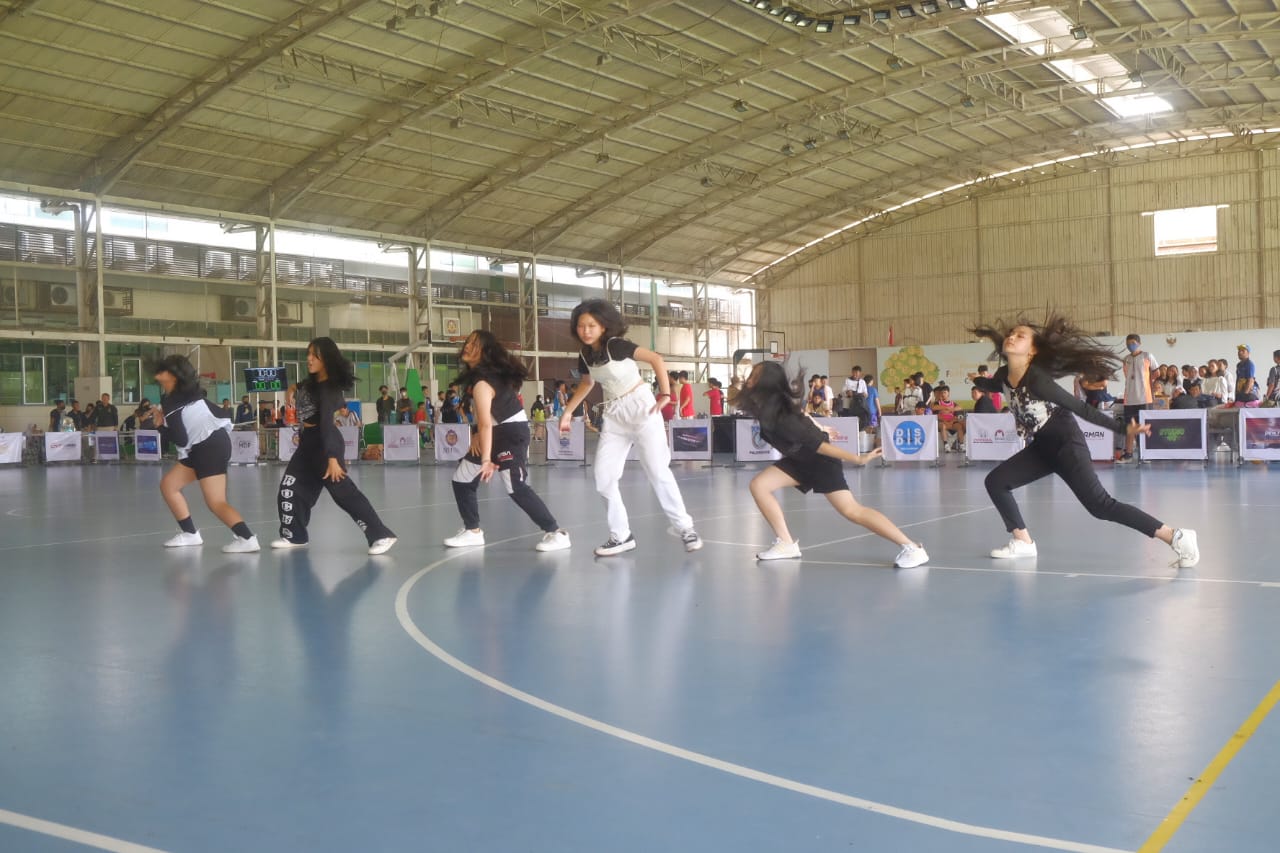 Kontes Modern Dance Meriahkan 3x3 Junior Palembang PALTV Basketball Championship