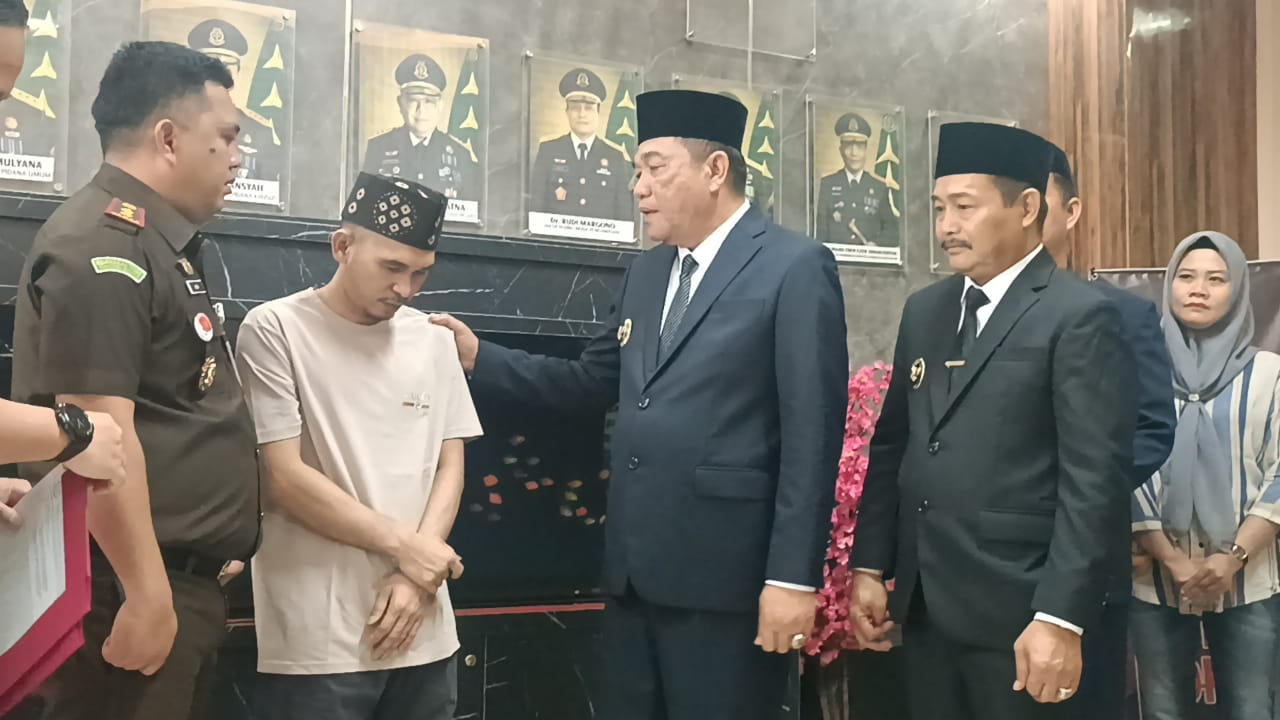 Kasus KDRT Berakhir Damai, Juniarto Pulang ke Pelukan Keluarga Lewat Restorative Justice