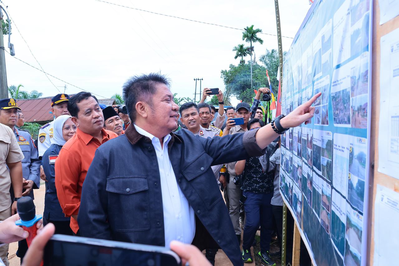 Jawab Keluhan warga, HD Resmikan Groundbreaking Pembangunan Jembatan Tanah Kering Baru