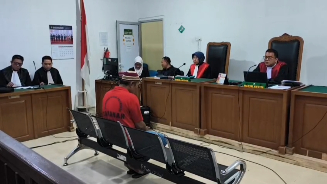 Majelis Hakim Vonis Romli Terdakwa Pembunuhan Joko Samara 14 Tahun Penjara