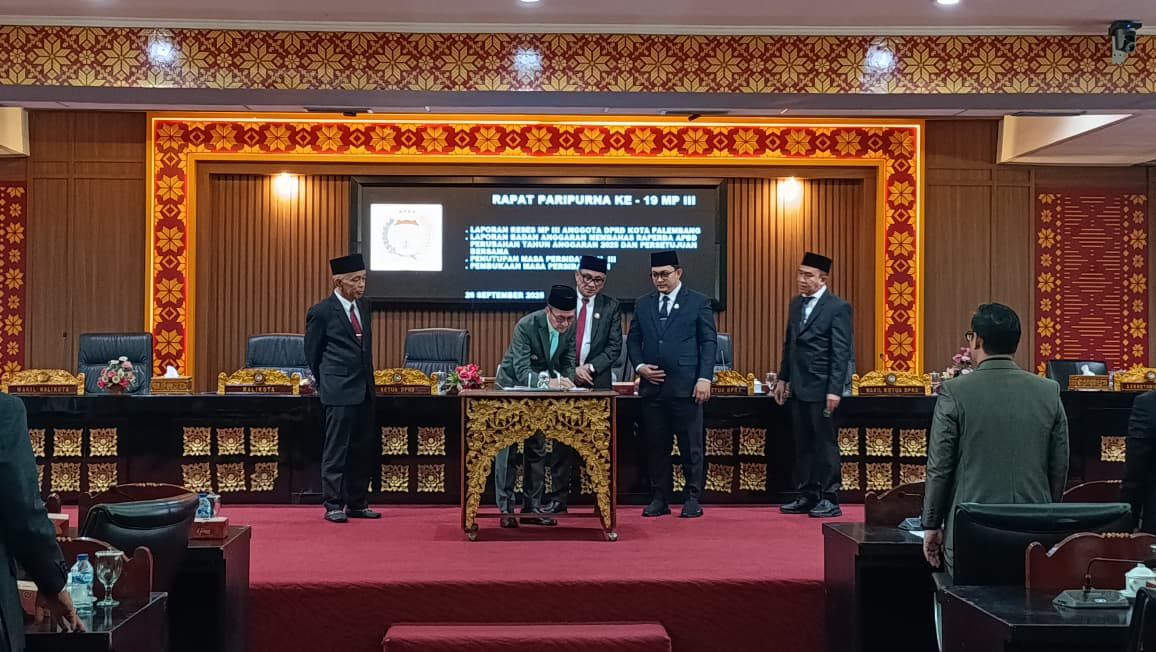 DPRD Kota Palembang dan Walikota Palembang Tandatangani Perda APBD Perubahan 2025