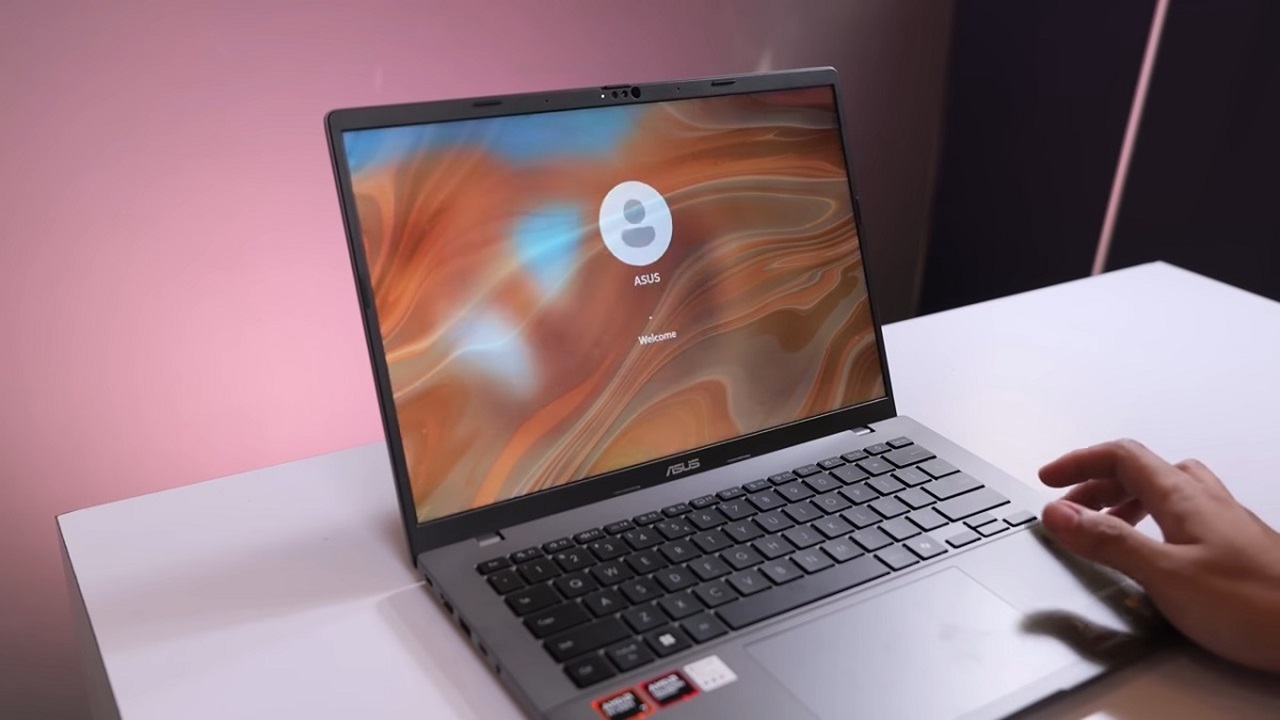 Gila! Laptop Asus Vivobook S14 M3407HA Setipis Raisa, Tenaga Badak!