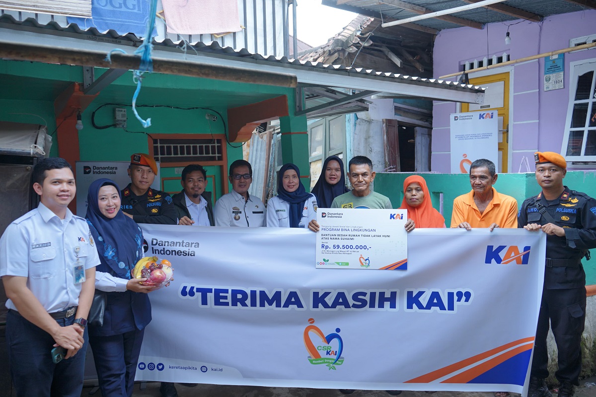 KAI Divre III Palembang Salurkan Bantuan TJSL Bedah RTLH Senilai 119 Juta
