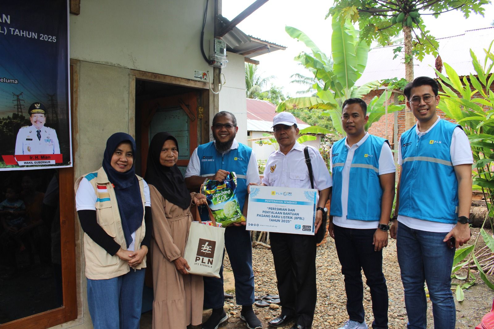 PLN Bengkulu Perkuat Sinergi dengan Gubernur, Resmikan Listrik Gratis untuk Warga Seluma