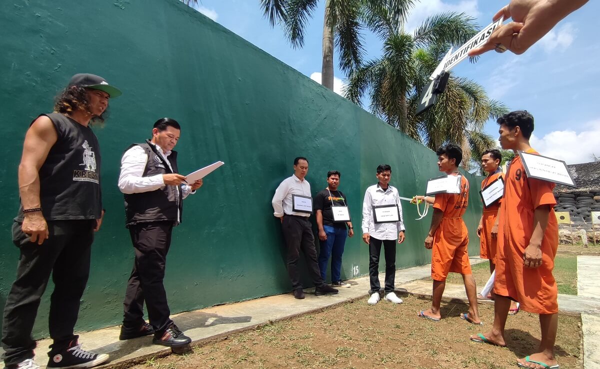 Jatanras Polda Sumsel Rekonstruksi Kasus Pembunuhan Guru Ngaji di Banyuasin