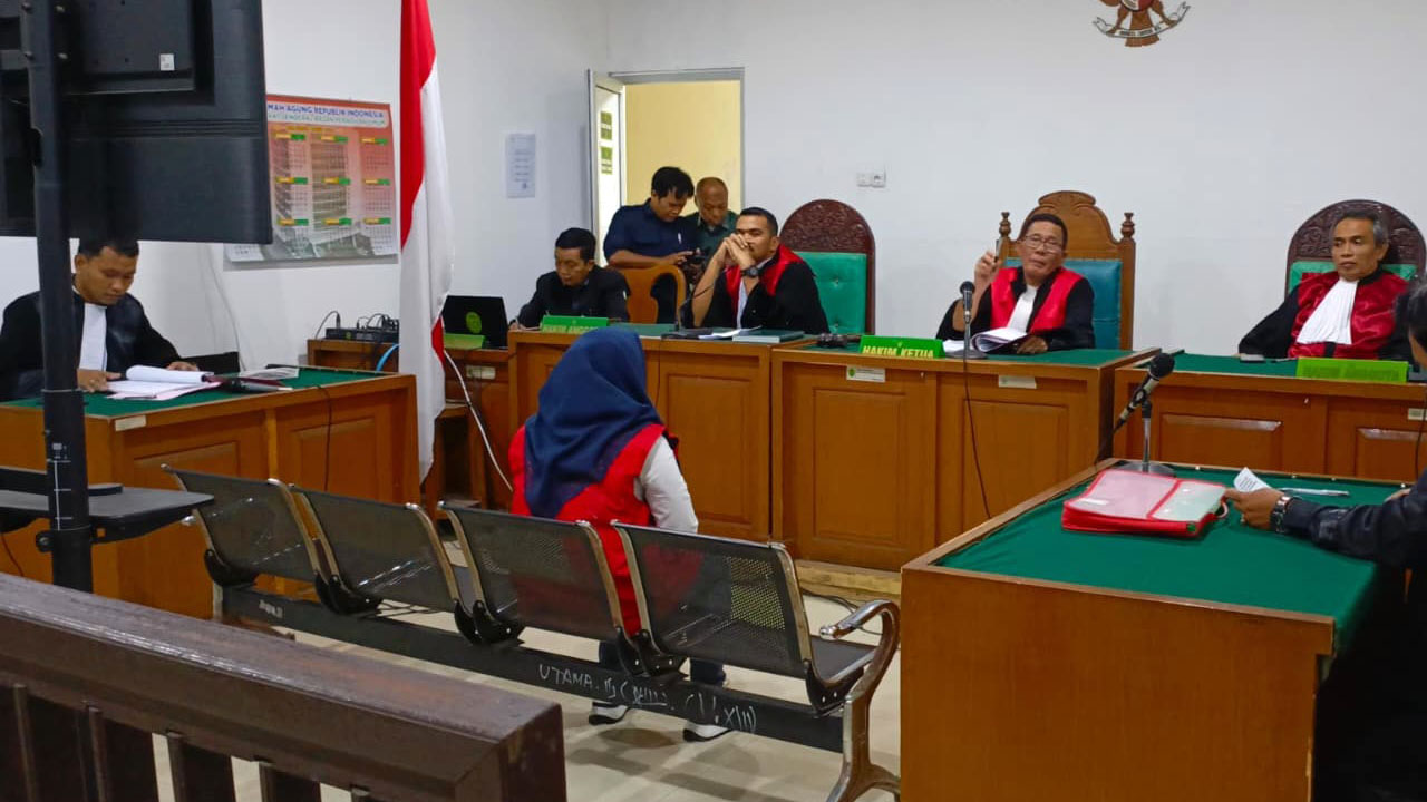 Sudah Pakai Tanda Pengenal Resmi, Oknum Hakim PN Palembang Tetap Larang Pewarta Ambil Foto Persidangan