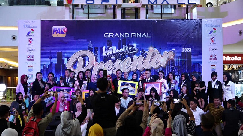Enam Finalis Terbaik Menjuarai Grand Final Audisi Presenter PALTV 2023 di OPI Mall