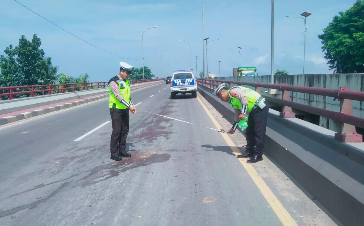 Mahasiswa Unsri Tewas di Tempat Setelah Terlindas Truk Boks di Atas Jembatan Keramasan