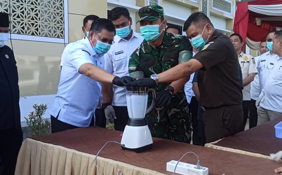 Kejari OKU Musnahkan Barang Bukti dari 79 Perkara, Narkoba Masih Mendominasi