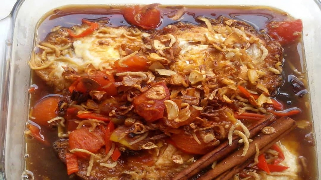 Semur Telur Ceplok ala Palembang, Lauk Sederhana dengan Rasa Istimewa