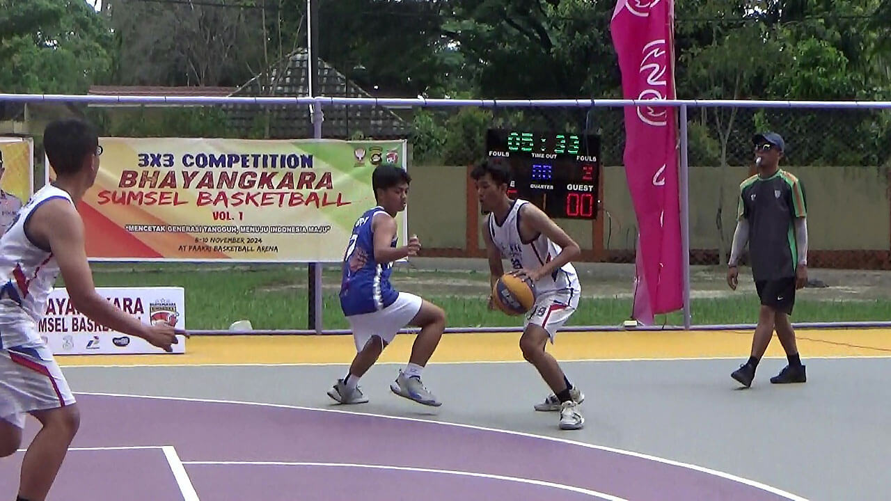 3x3  Competition Bhayangkara Sumsel Basketball: Tim Basket Putra SMA Bina Warga 2 B Tundukkan SMA Kumbang B