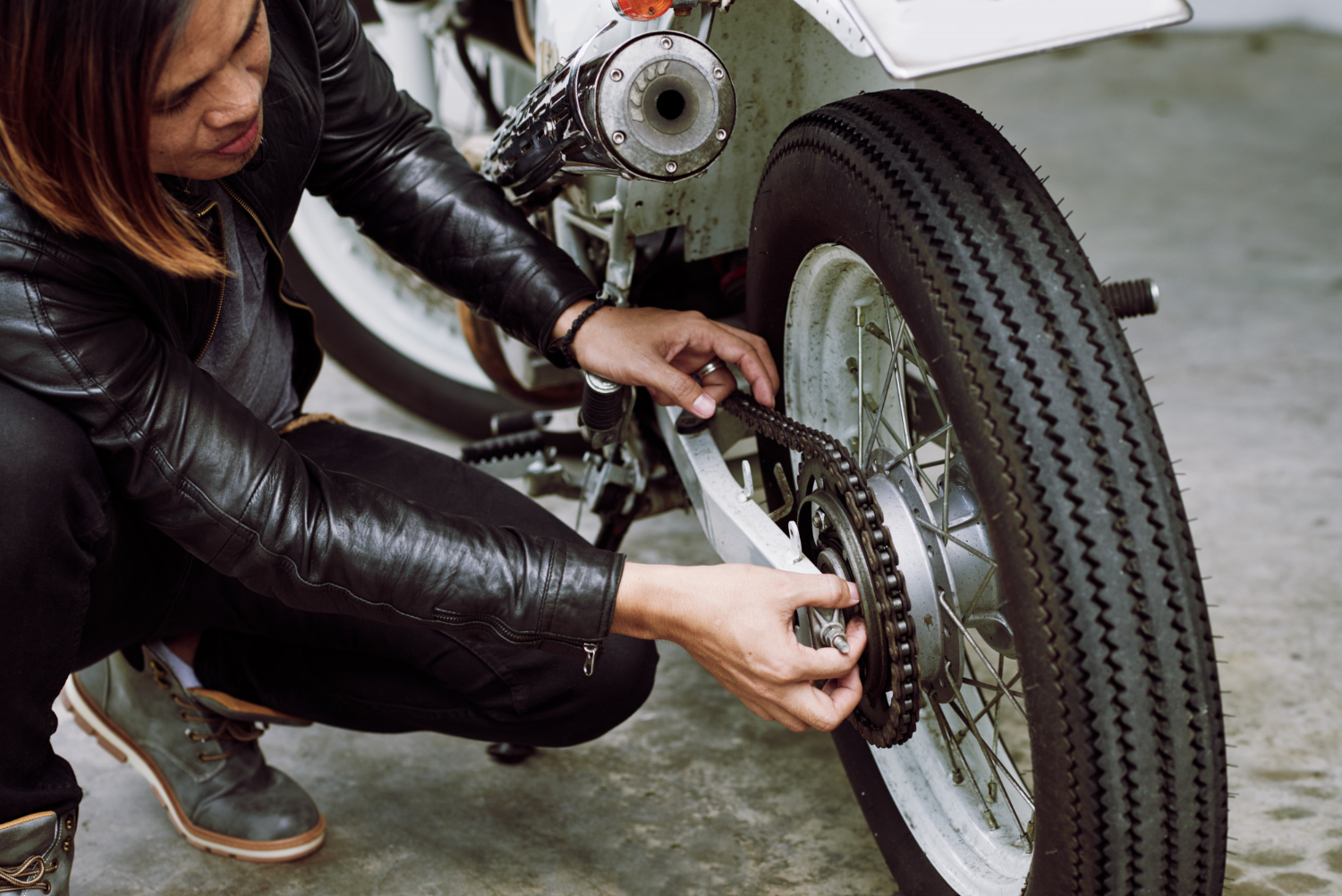 Tips Merawat Ban Motor Tubeless agar Awet dan Tahan Lama
