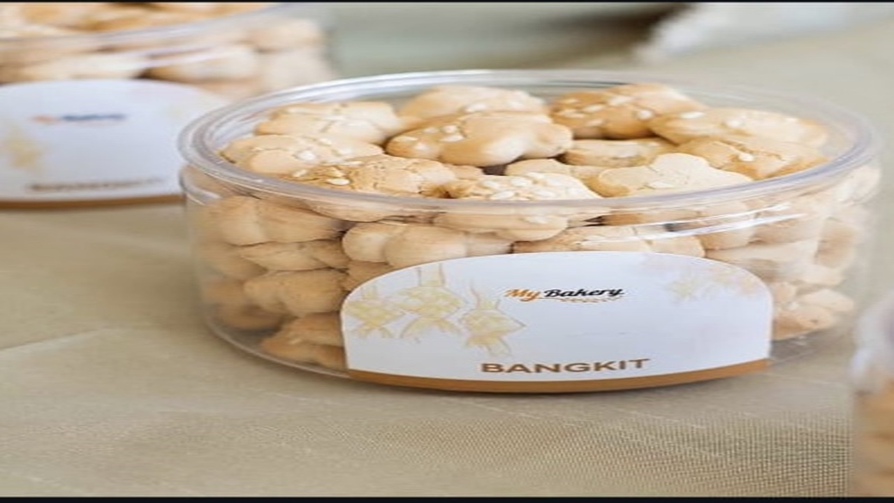 Kue Bangkit Sagu: Kue Tradisional Lembut yang Lumer di Mulut
