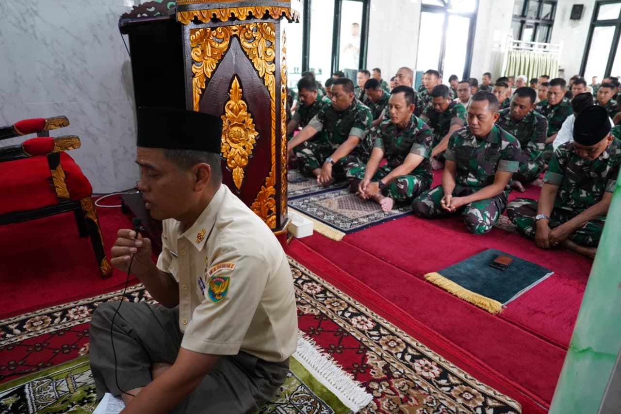 Doa Bersama Prajurit Dan PNS Kodam II/Sriwijaya, Pererat Persatuan dan Kesatuan Bangsa
