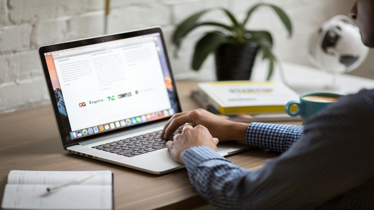 Catet info Laptop Terbaik Saat Ini, Dijamin Kalian Pasti Gak Kecewa