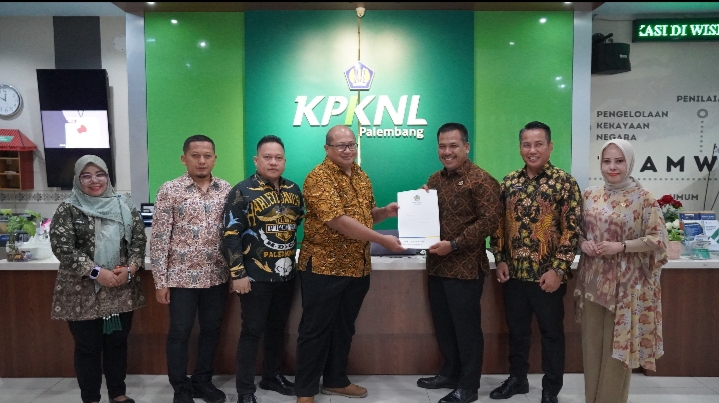 Lelang Kendaraan Dinas Pemkab OKI Tembus Rp 990 juta