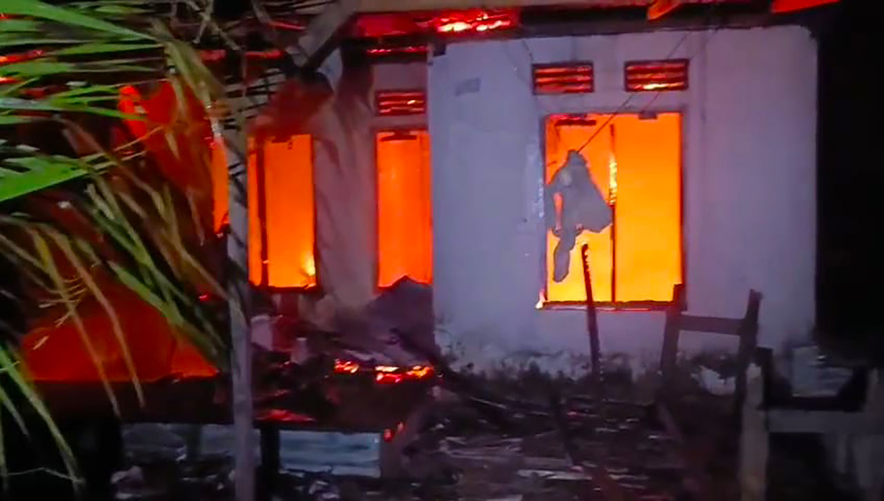 1 Rumah di Desa Kenten Laut Hangus Terbakar, 2 Korban Alami Luka Bakar
