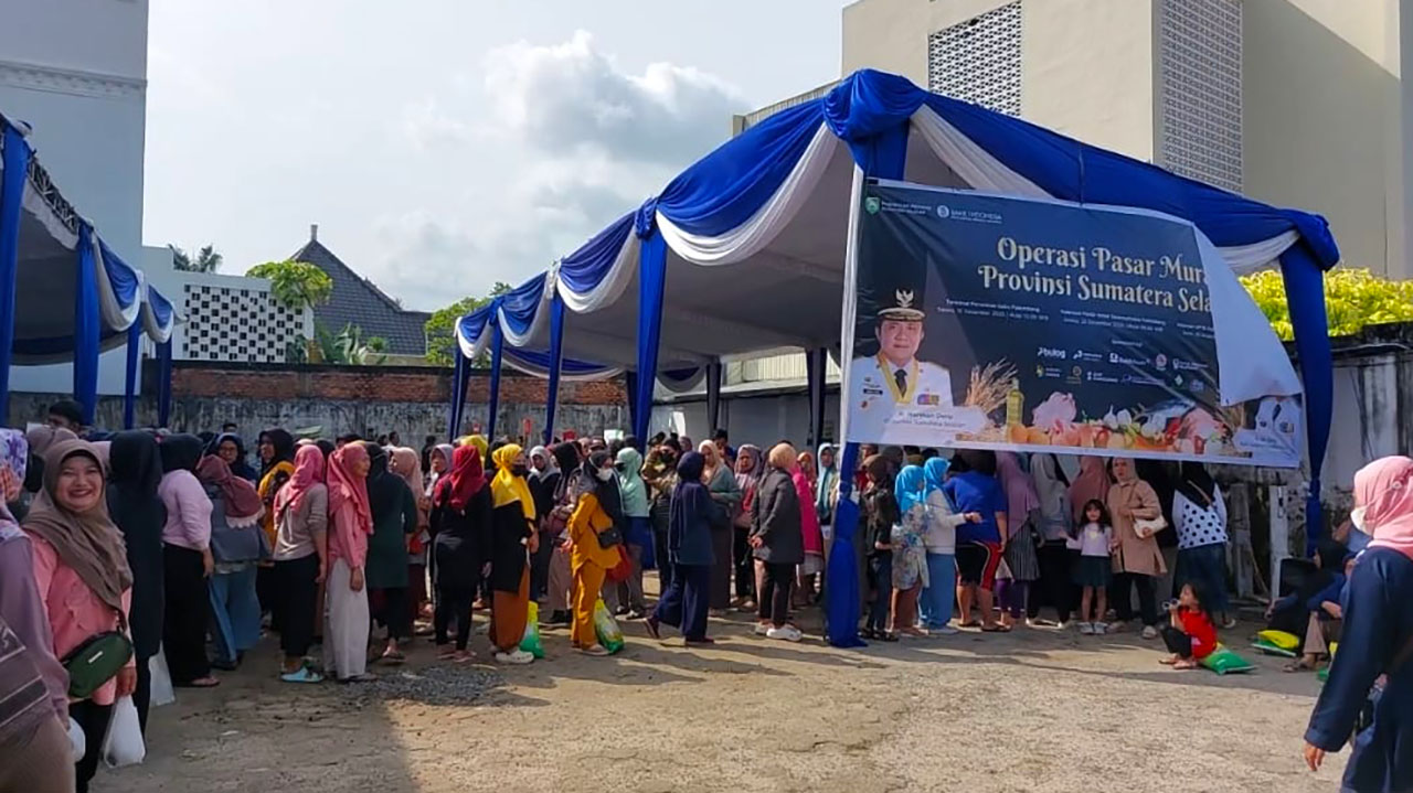 Menjaga Kestabilan Harga Bahan Pokok, Pemprov Sumsel Gelar Operasi Pasar Murah
