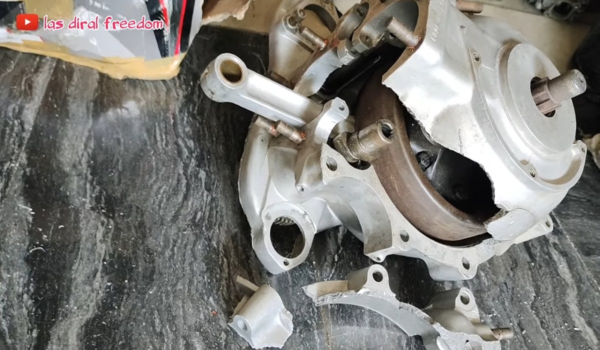 Pahami Mengapa dan Bagaimana Crankcase Mesin Motor:Bisa Rusak?