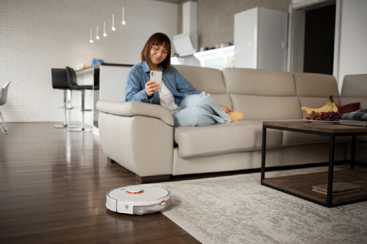 Menyapu Tanpa Sentuh: Ketika Vacuum Cleaner Robot Memimpin Revolusi Kebersihan Rumah