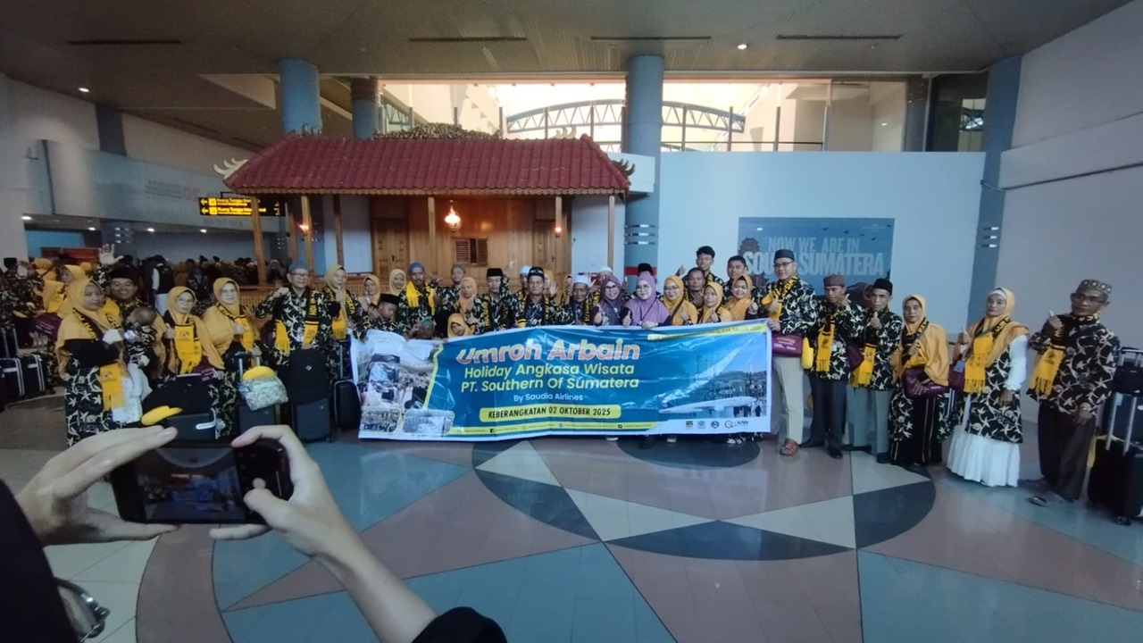 Holiday Angkasa Lepas Jemaah Umroh Arbain By Saudia Airlines 16 Hari