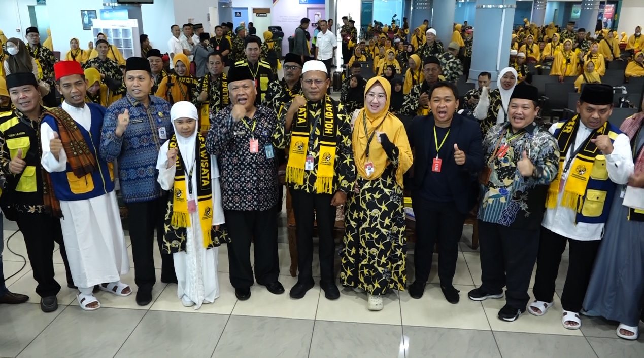 Holiday Angkasa Wisata Lepas 433 Jemaah Umroh Langsung Palembang–Jeddah