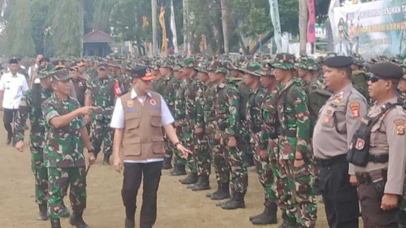 Bantu Atasi Karhutla di OKI Sumsel, Pangdam II/Sriwijaya Tambah 350 Pasukan dari Yonif 143 Lampung.