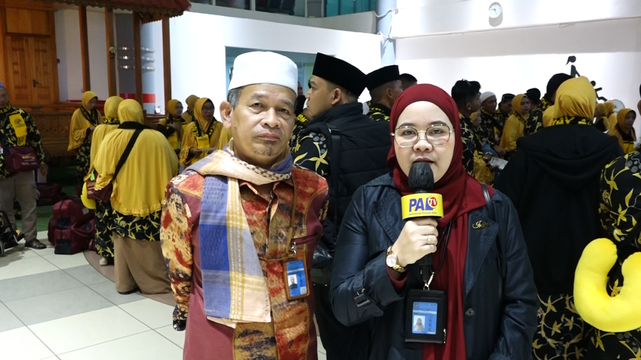 Holiday Angkasa Wisata Kembali Berangkatkan 150 Jamaah Umroh dari Bandara SMB II