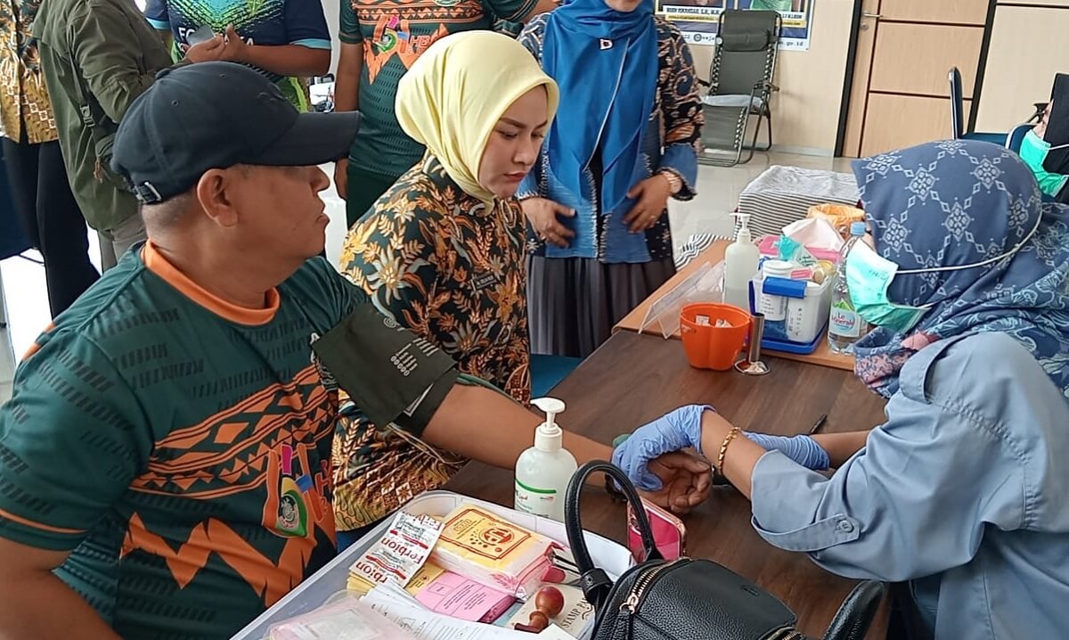 Peringati Hari Bakti Adhyaksa Ke-64, Kejari Muara Enim Gelar Donor Darah Bantu Cukupi Kebutuhan Stok Darah