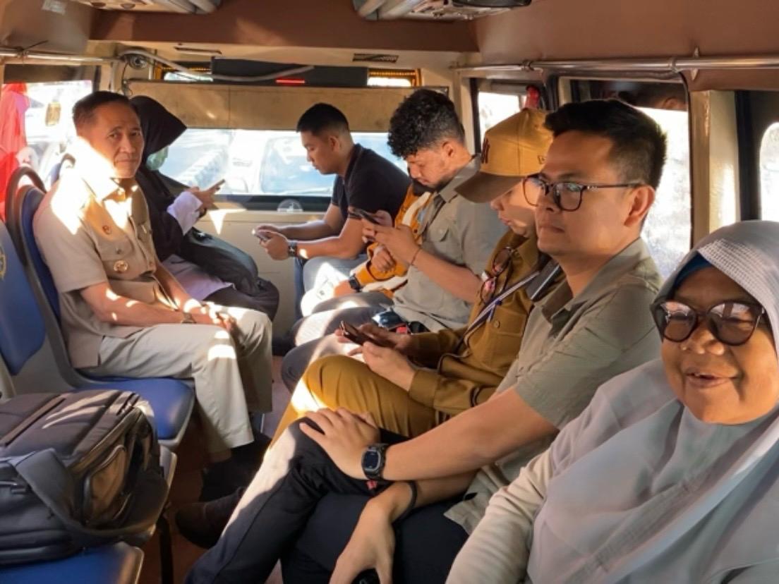 Walikota Palembang Gunakan Transportasi Umum Dukung Efisiensi BBM