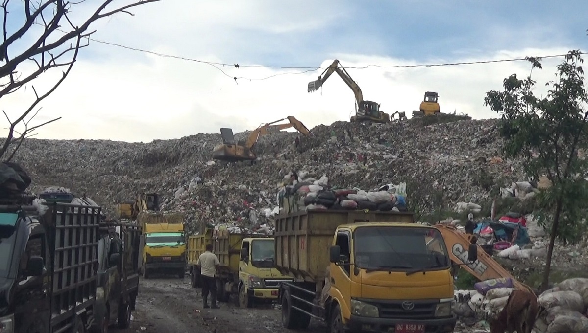 Larangan Penggunaan Plastik Berhasil? TPA Sukawinatan Catat Penurunan Sampah