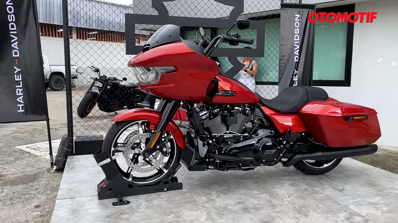 Tampilan dan Performa Road Glide dan Street Glide 2024: Review Lengkap