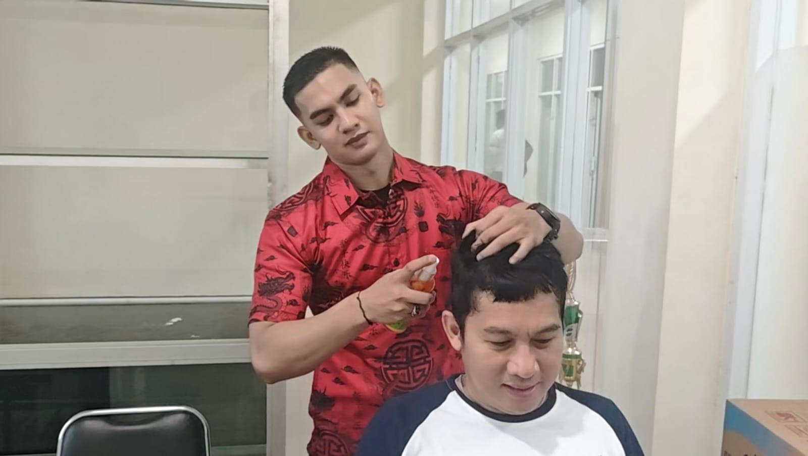 Sinshe Ming Meriahkan Jalan Sehat PALTV Seri 2 dengan Pengobatan Gratis