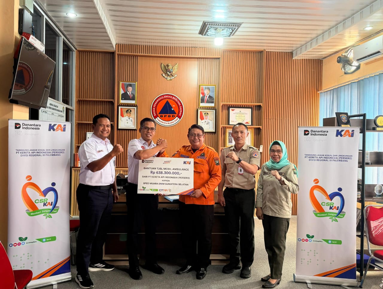 Kolaborasi Kondisi Darurat, KAI Divre III Palembang Salurkan CSR Mobil Ambulance Melalui BPBD Muara Enim