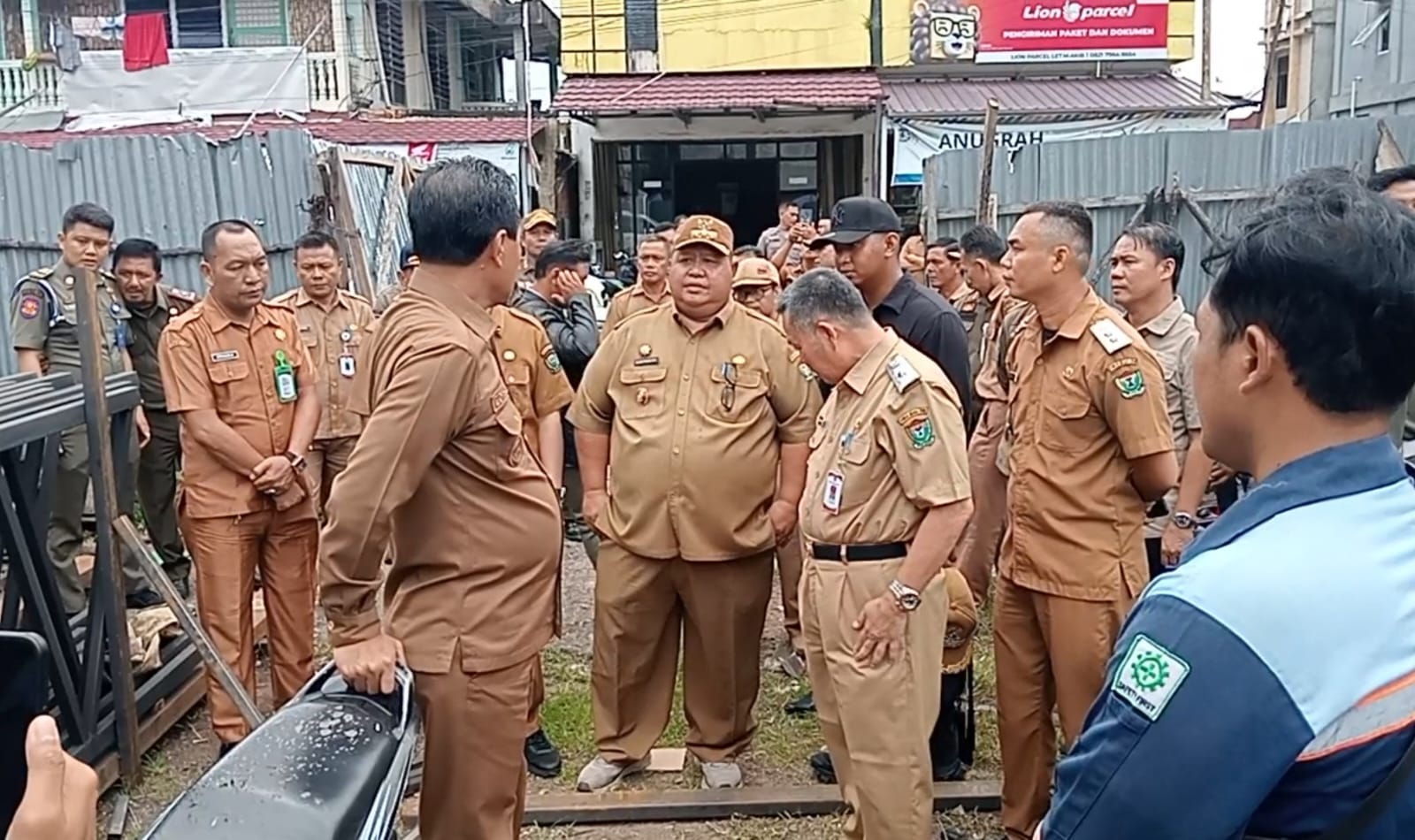 Dengarkan Keluhan Pedagang Pemkab Muara Enim Akan Bangun Pasar Buah 