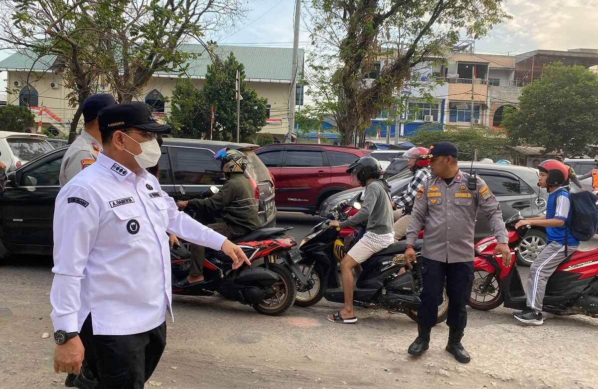 Biang Kemacetan Jalan Residen Abdul Rozak Palembang, U-Turn Sekolah Kumbang Ditutup Permanen