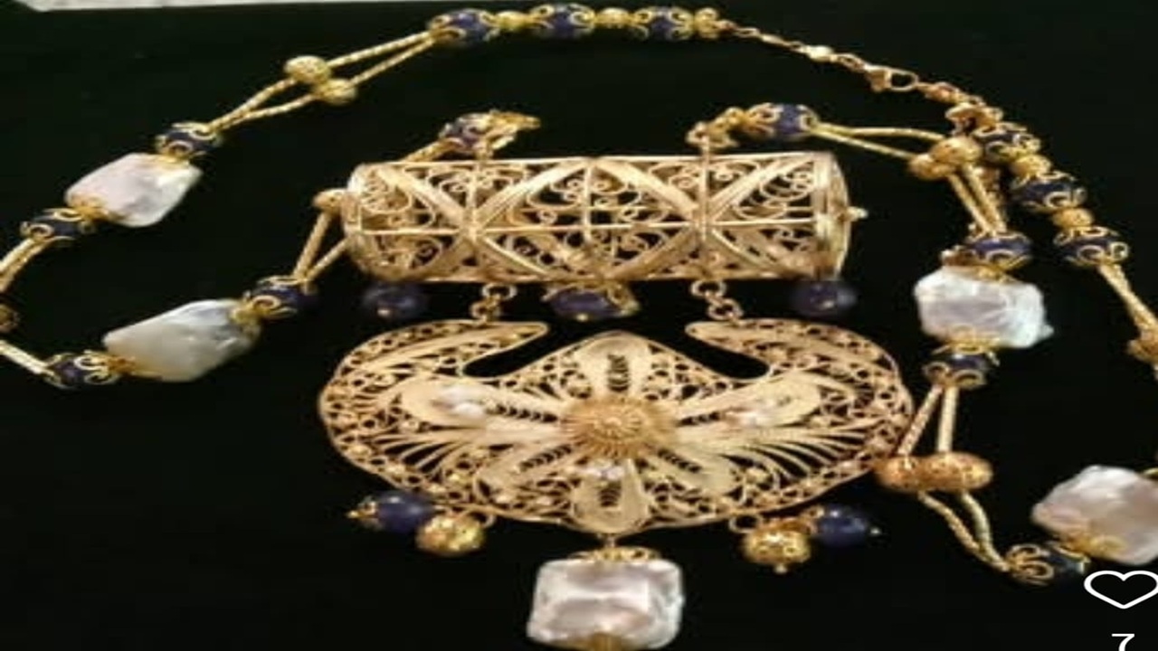 Dari Kalung Pending hingga Mamuli, Kilau Emas dalam Balutan Budaya Indonesia