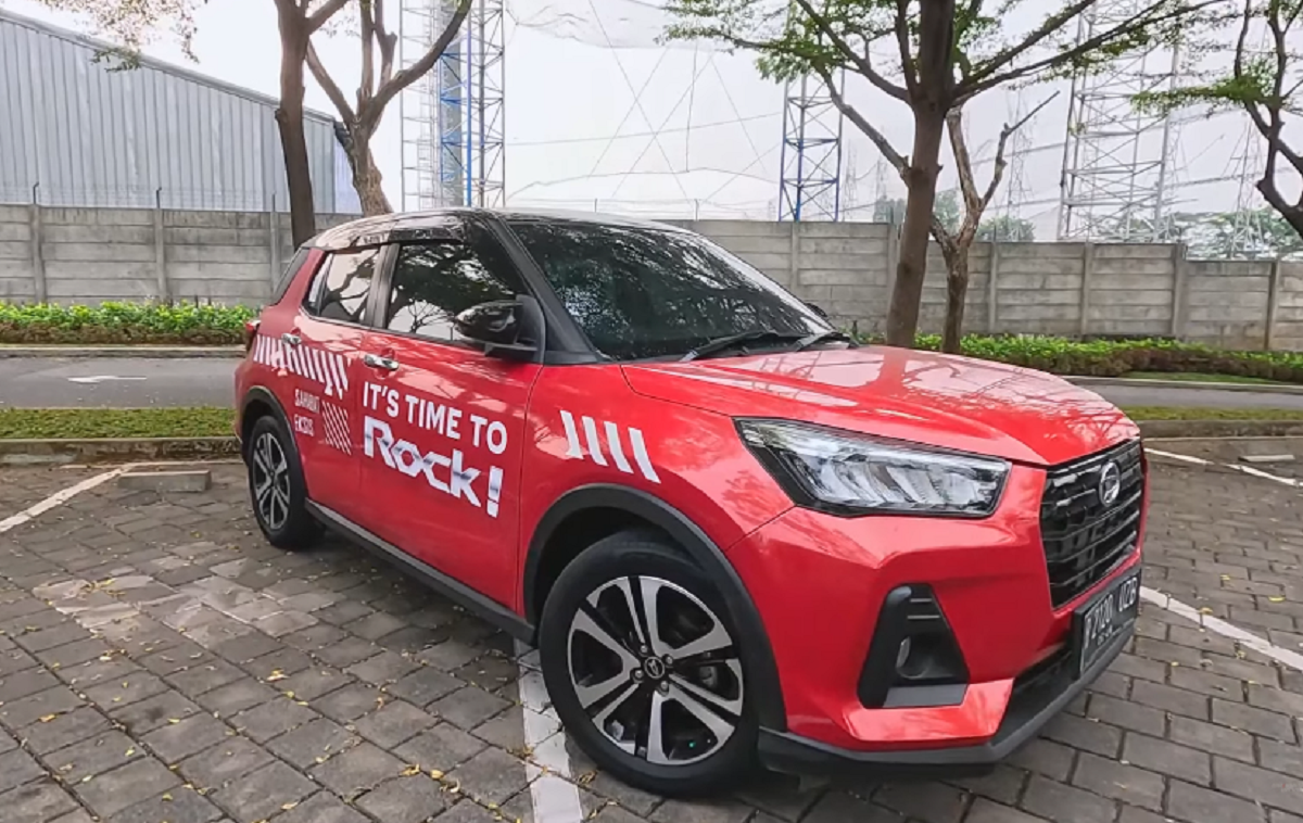 Daihatsu Rocky 1.0 R Turbo CVT 2024: SUV Turbo dengan Harga City Car