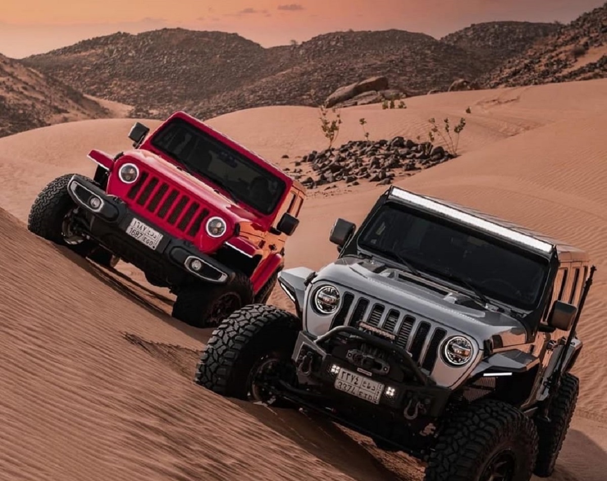 Mobil Biasa Nangis, Jeep Masih Joget di Lumpur!
