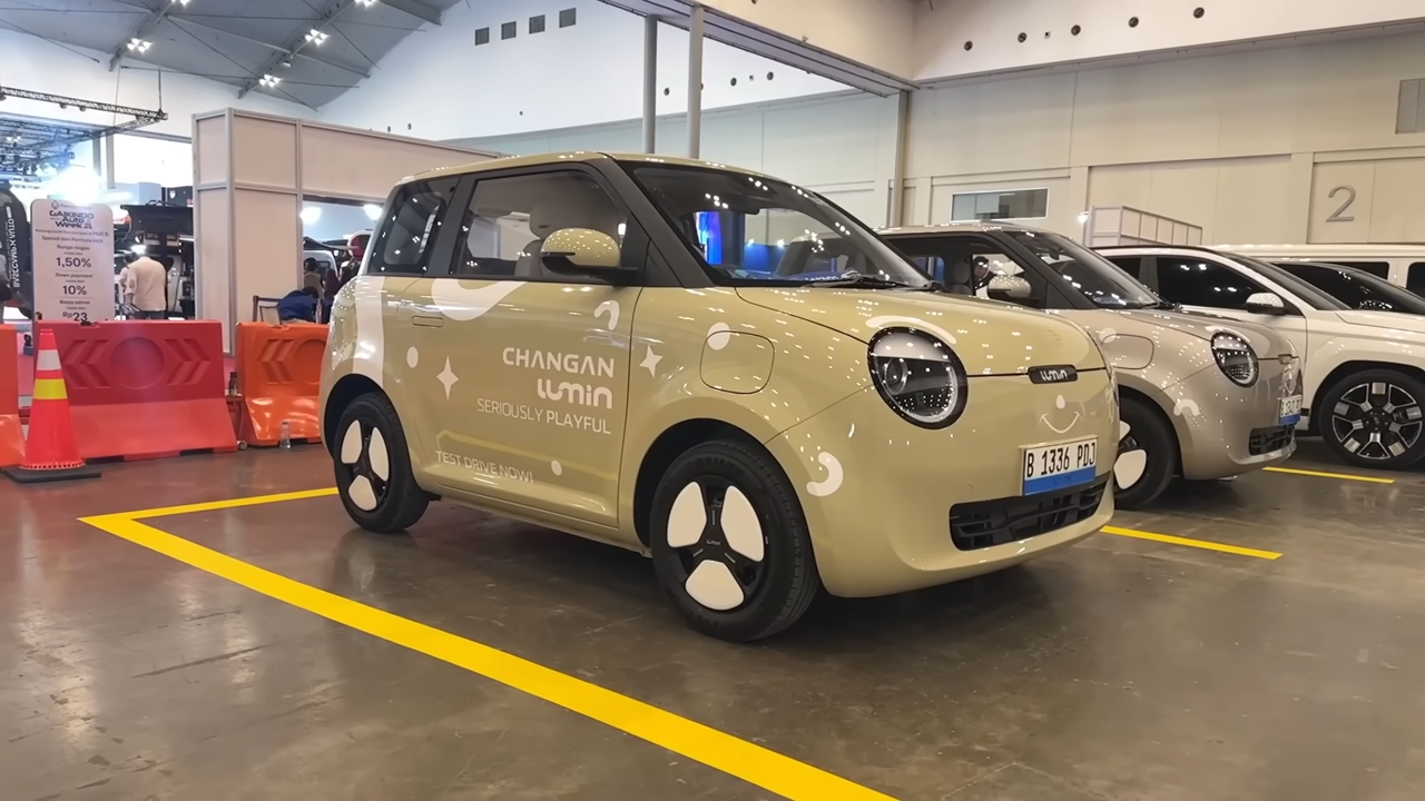 Changan Lumin Mobil Listrik Harganya Cuma Rp178 Juta!