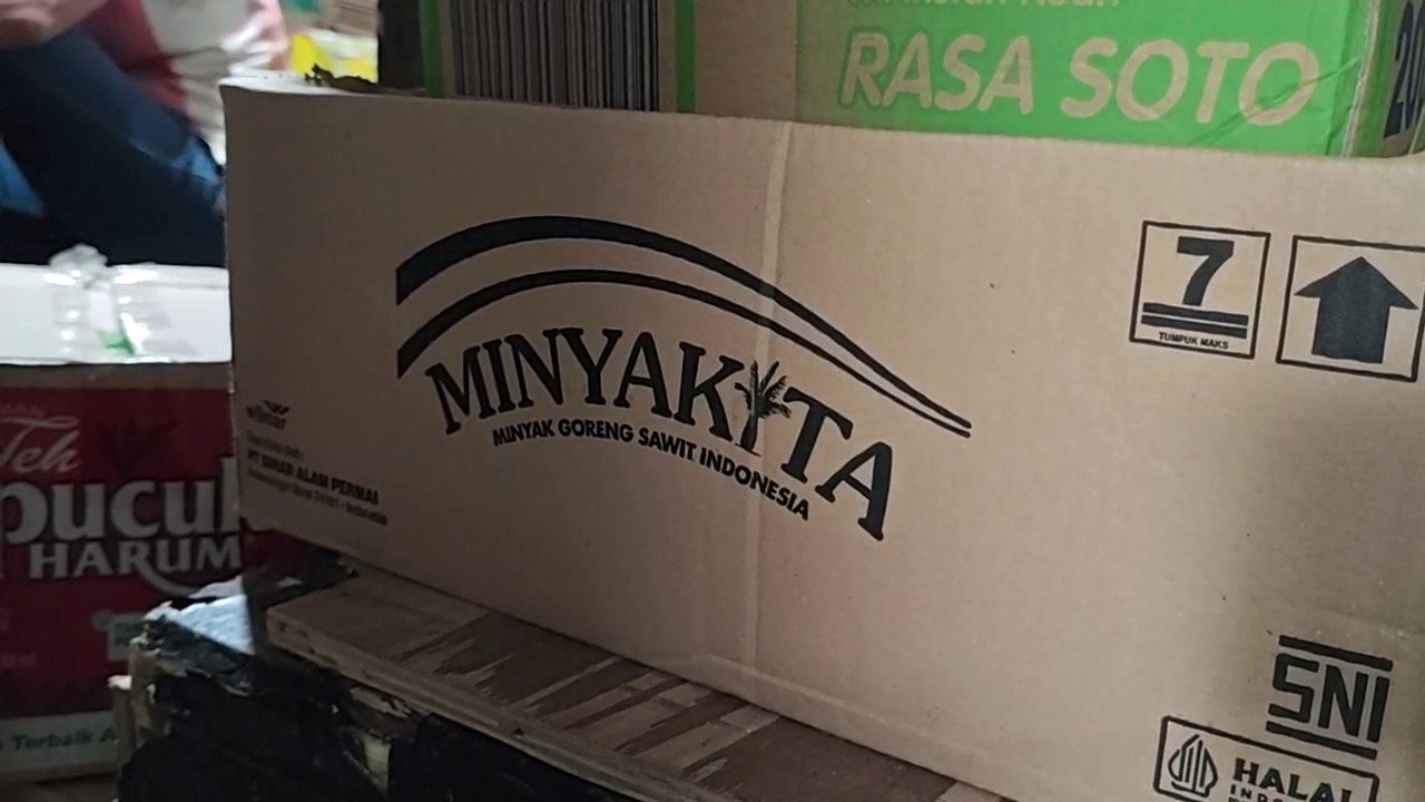 Pedagang di Beberapa Pasar Tradisional di Palembang Keluhkan Kelangkaan Pasokan Minyakita