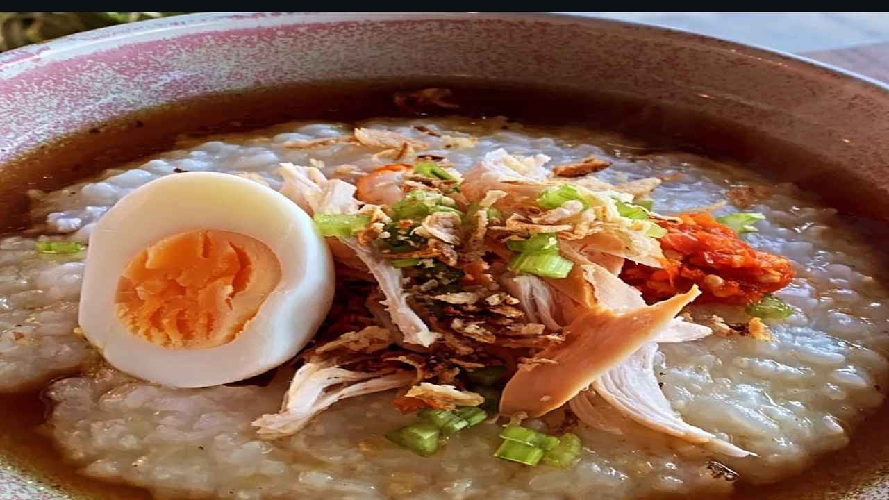 Bubur Ayam Palembang, Sajian Hangat dengan Cita Rasa Khas