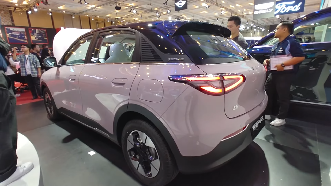 Geely EX2 Siap Guncang Pasar Indonesia, Penantang Serius BYD Atto 3